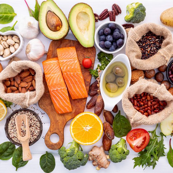 nutrisrsi-con-cibo-sano
